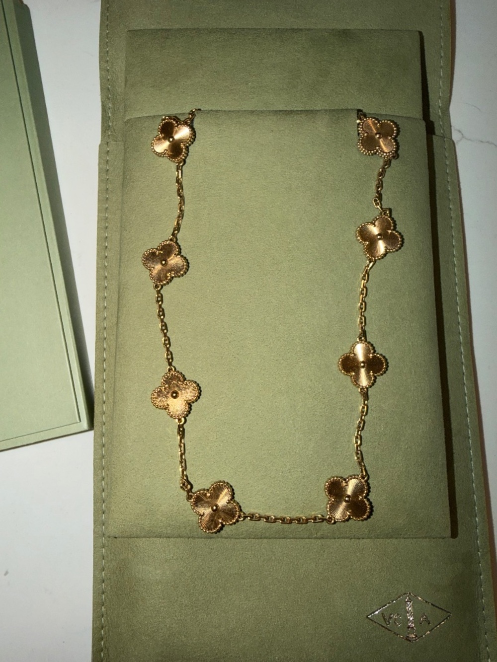 Authentic Van Cleef & Arpels 10 motif gold necklace